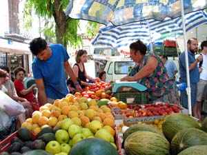 fruit at market
